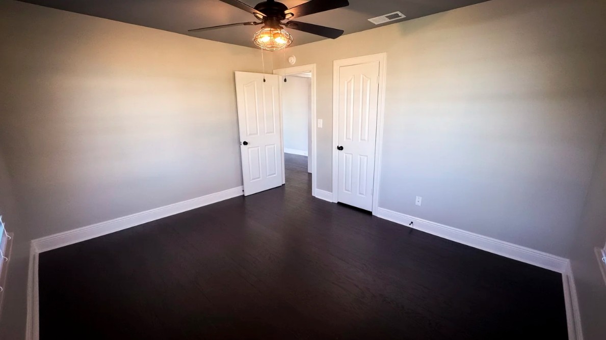 102 Elmwood Dr – Interior 4