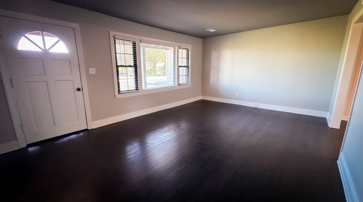 102 Elmwood Dr – Interior 5